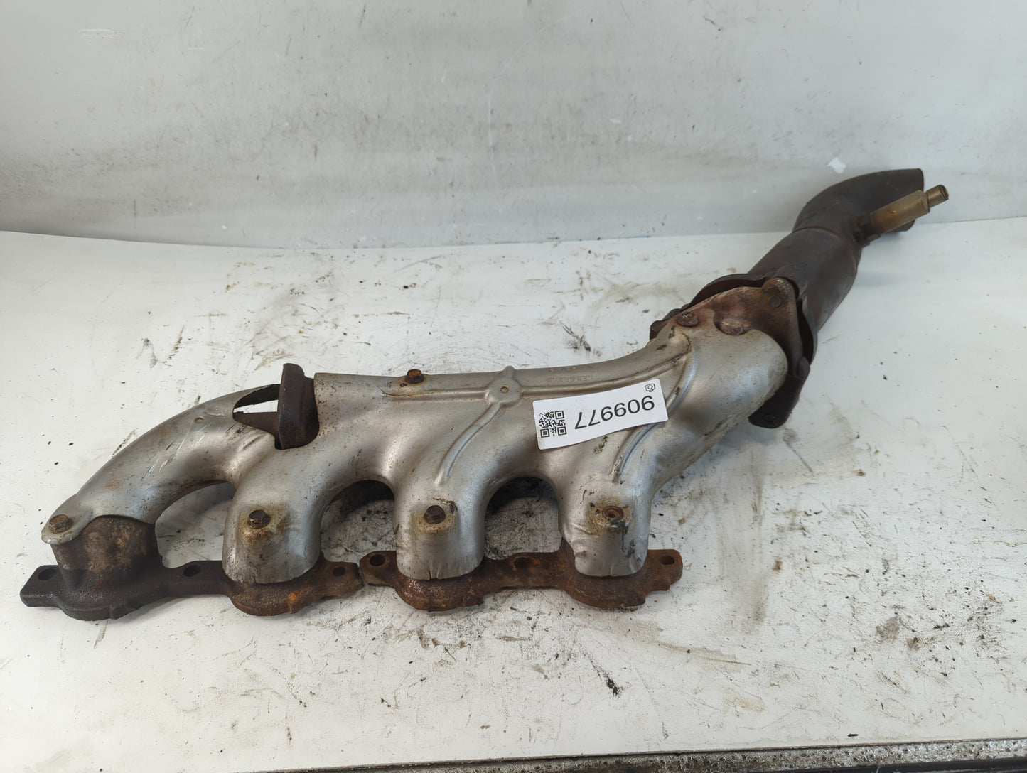 Hummer H2 Turbocharger Exhaust Manifold With Turbo Charger - Oemusedautoparts1.com