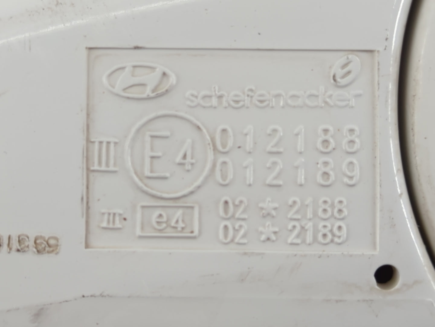 2002-2006 Hyundai Accent Passenger Side View Mirror - Right Door Mirror OEM Used - Oemusedautoparts1.com