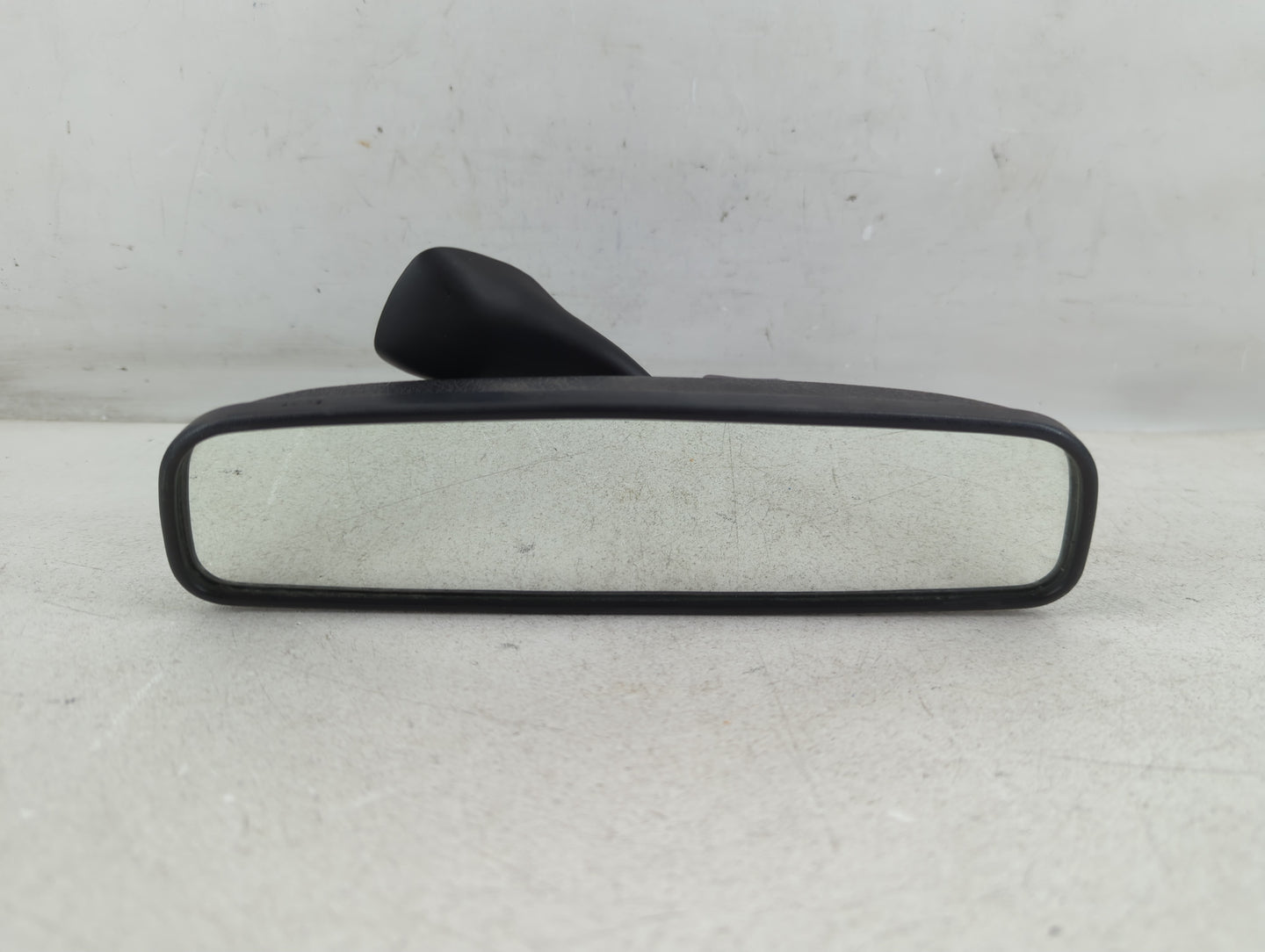 2000-2004 Hyundai Accent Interior Rear View Mirror Replacement OEM P/N:E402806 Fits OEM Used Auto Parts - Oemusedautoparts1.