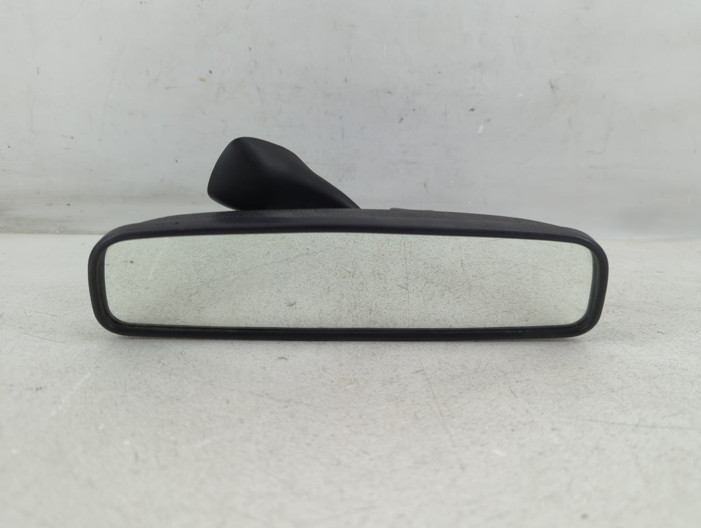 2000-2004 Hyundai Accent Interior Rear View Mirror Replacement OEM P/N:E402806 Fits OEM Used Auto Parts - Oemusedautoparts1.