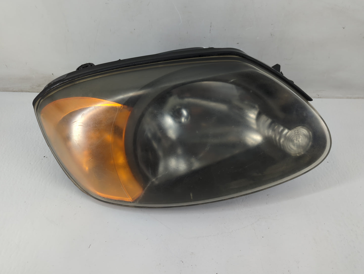2003-2006 Hyundai Accent Driver Left Oem Head Light Headlight Lamp - Oemusedautoparts1.com