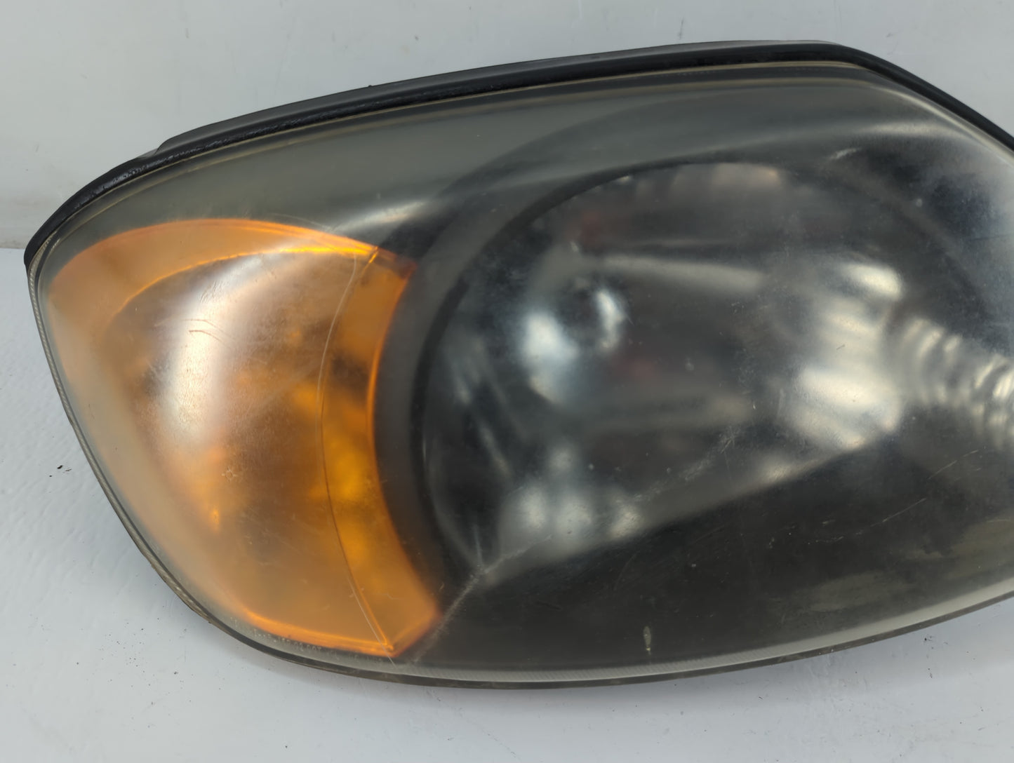 2003-2006 Hyundai Accent Driver Left Oem Head Light Headlight Lamp - Oemusedautoparts1.com