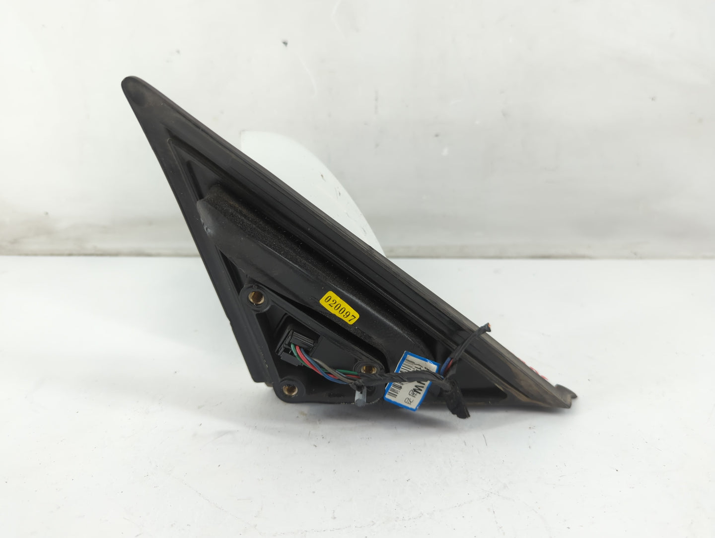 2002-2006 Hyundai Accent Driver Side View Mirror - Left Door Mirror OEM Used - Oemusedautoparts1.com
