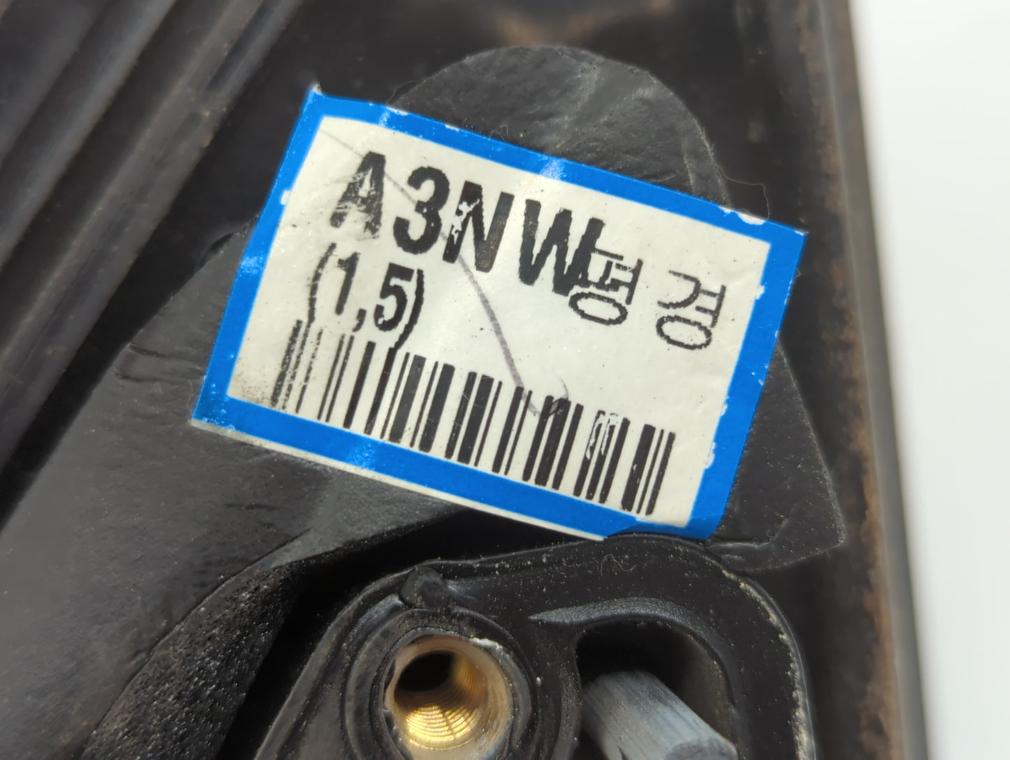 2002-2006 Hyundai Accent Driver Side View Mirror - Left Door Mirror OEM Used - Oemusedautoparts1.com