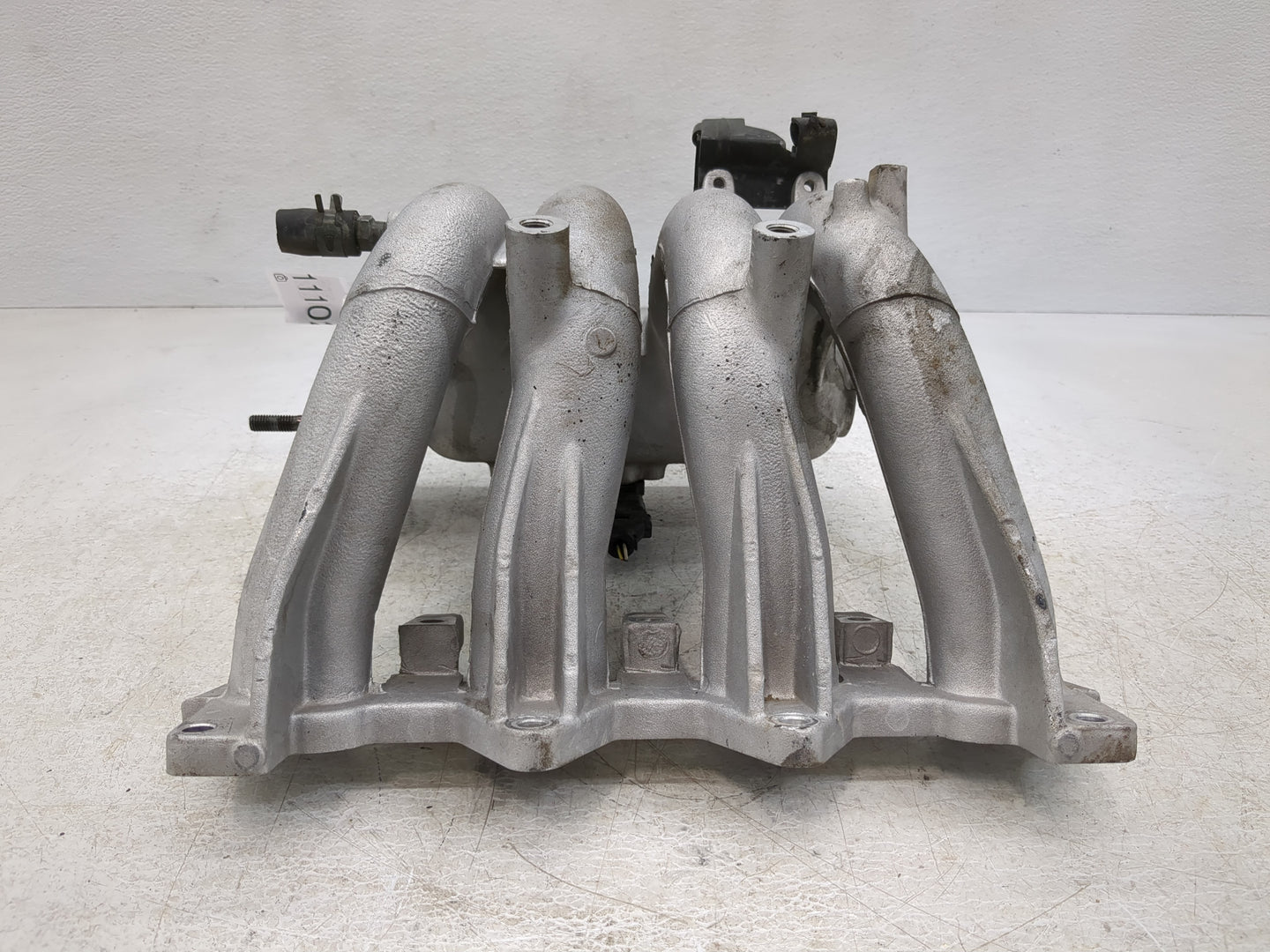 2003 Hyundai Accent Air Intake Manifold P/N:39300 22600 Fits OEM Used Auto Parts - Oemusedautoparts1.com