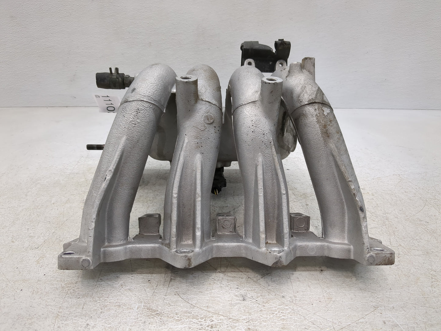2003 Hyundai Accent Air Intake Manifold P/N:39300 22600 Fits OEM Used Auto Parts - Oemusedautoparts1.com