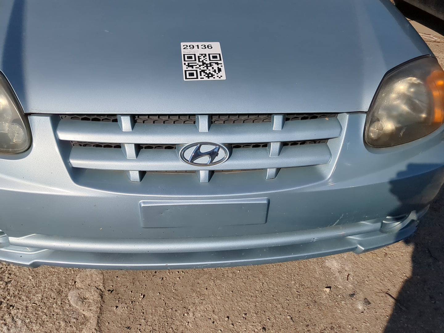 2003-2006 Hyundai Accent Front Grille Bumper Not Included - Oemusedautoparts1.com