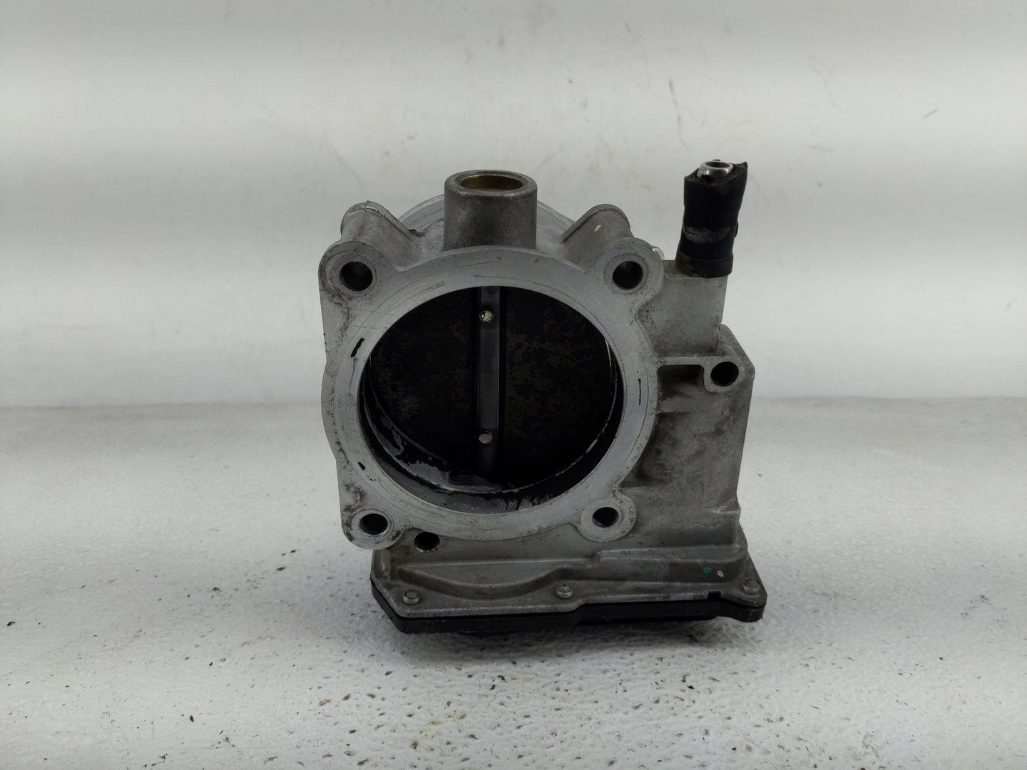 2000-2003 Hyundai Accent Throttle Body P/N:16119 7S000 Fits Fits 2000 2001 2002 2003 OEM Used Auto Parts - Oemusedautoparts1