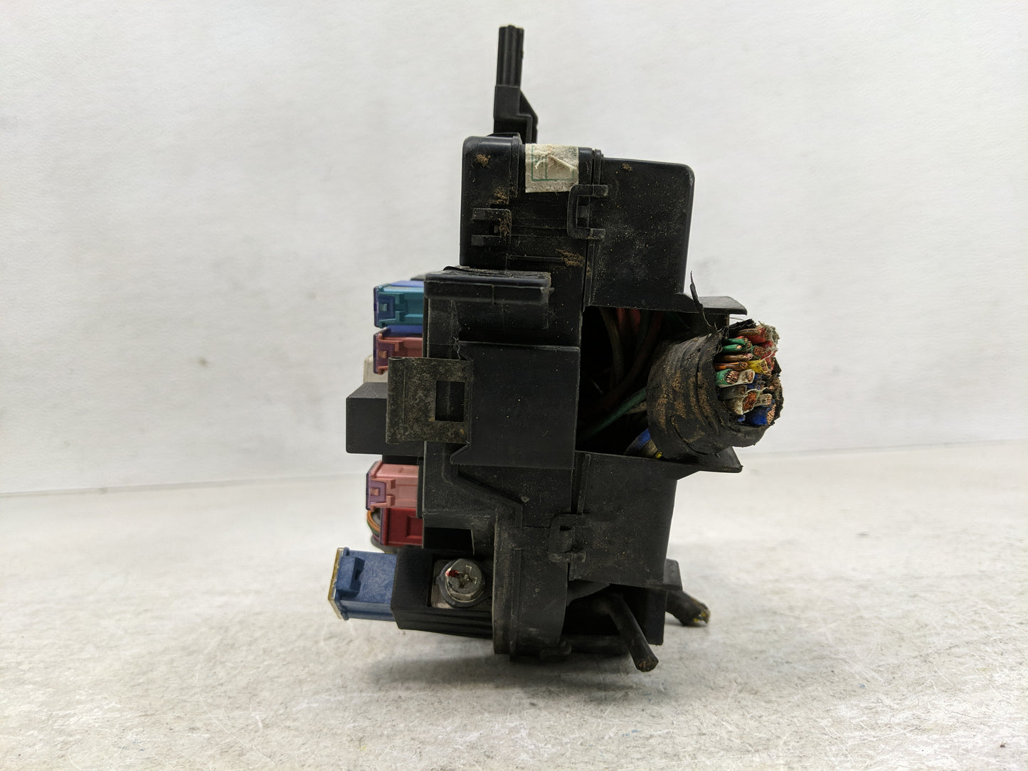 2000-2006 Hyundai Accent Fusebox Fuse Box Panel Relay Module P/N:91200 25671 Fits Fits 2000 2001 2002 2003 2004 2005 2006 OE