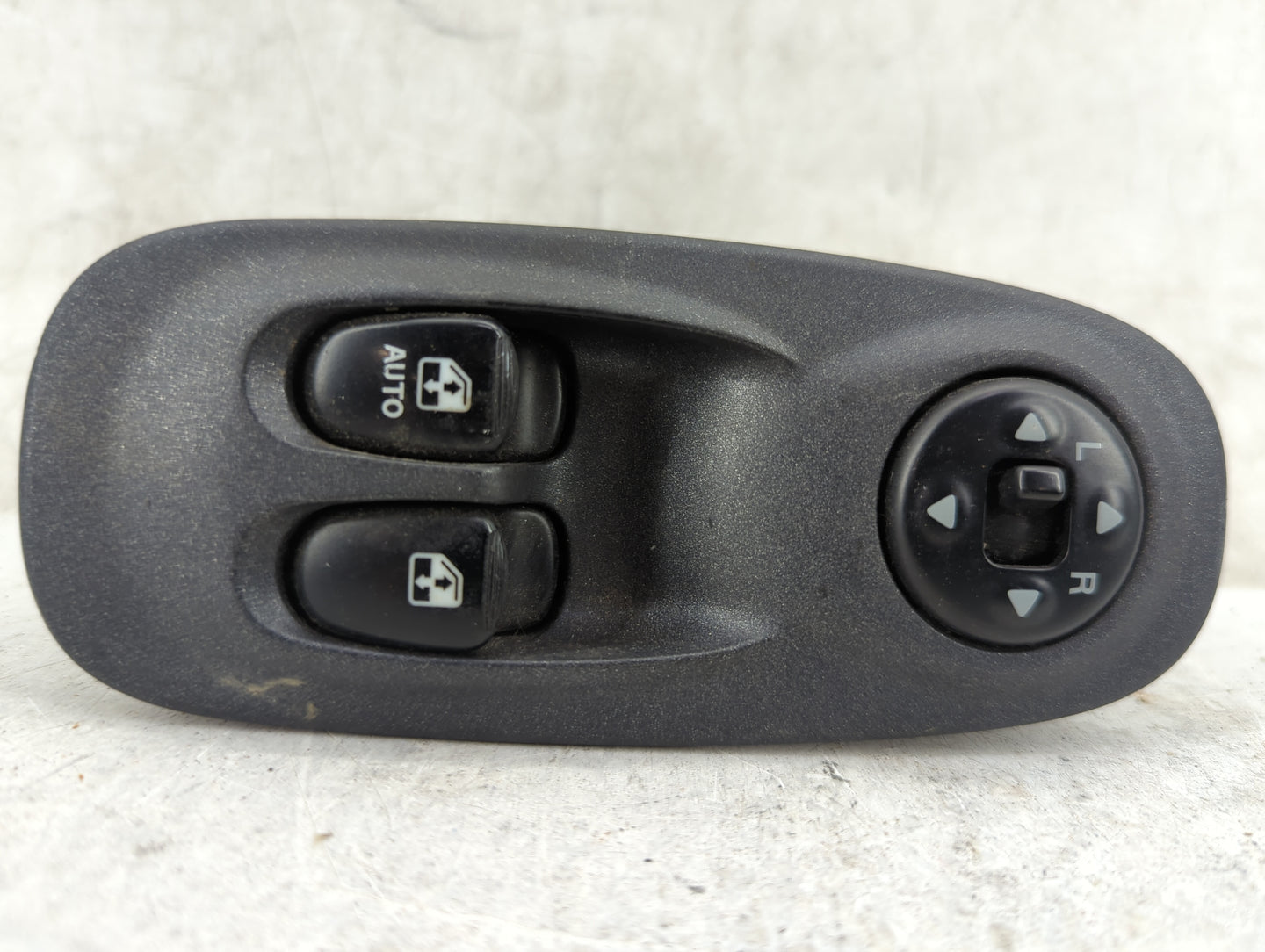 2003-2006 Hyundai Accent Master Power Window Switch Replacement Driver Side Left Fits Fits 2003 2004 2005 2006 OEM Used Auto