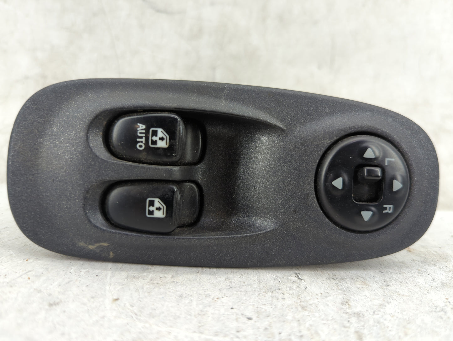 2003-2006 Hyundai Accent Master Power Window Switch Replacement Driver Side Left Fits Fits 2003 2004 2005 2006 OEM Used Auto