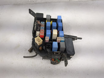 compare product 2000-2006 Hyundai Accent Fusebox Fuse Box Panel Relay Module P/N:91205-25061 3227A08 Fits Fits 2000 2001 2002 2003 2004 2005 2006 OEM Used Auto Parts