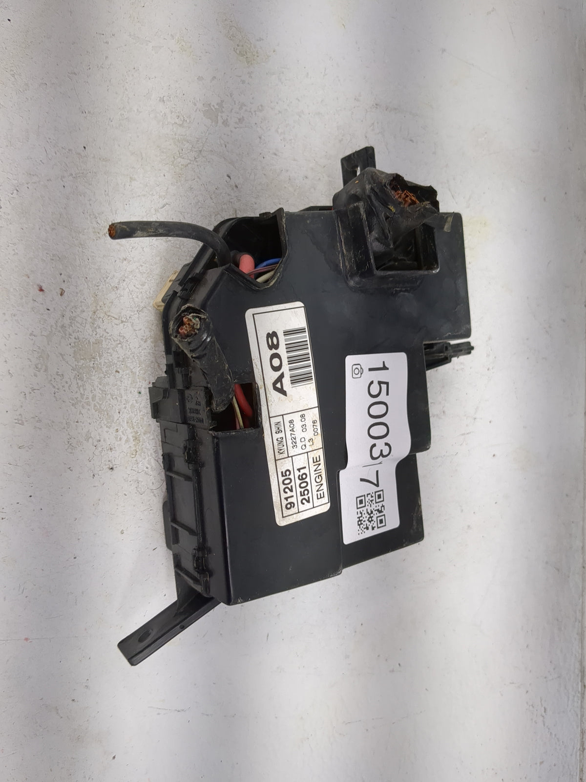 2000-2006 Hyundai Accent Fusebox Fuse Box Panel Relay Module P/N:91205-25061 3227A08 Fits Fits 2000 2001 2002 2003 2004 2005
