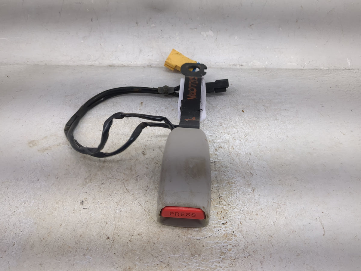 2001-2003 Hyundai Elantra Driver Seatbelt Buckle - Oemusedautoparts1.com