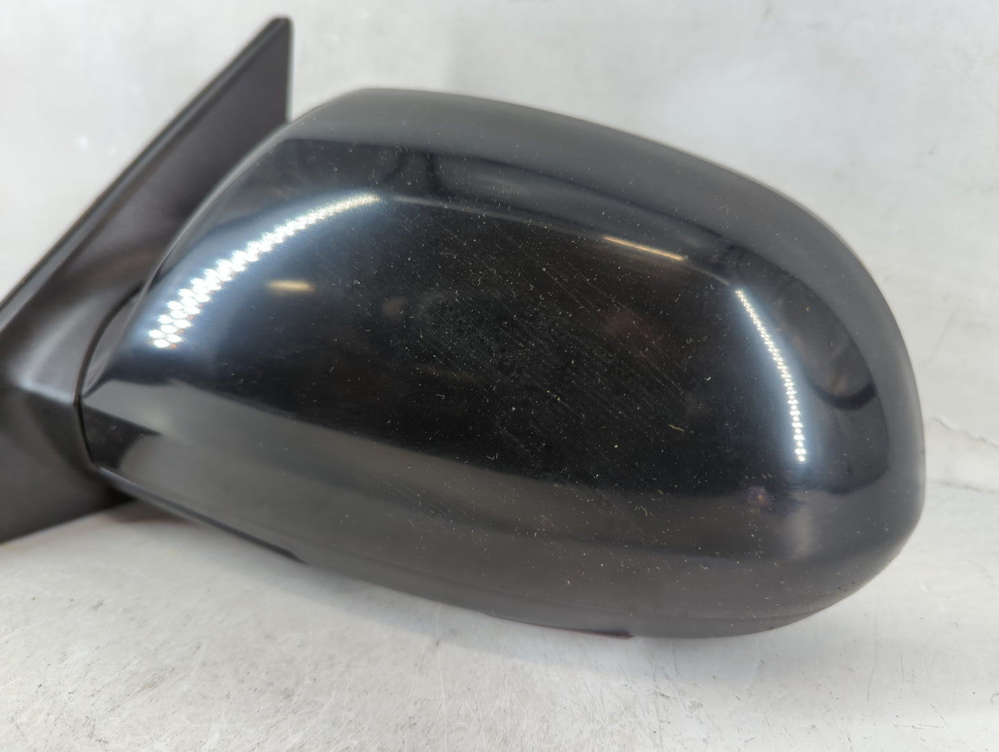 2001-2006 Hyundai Elantra Driver Side View Mirror - Left Door Mirror OEM Used - Oemusedautoparts1.com