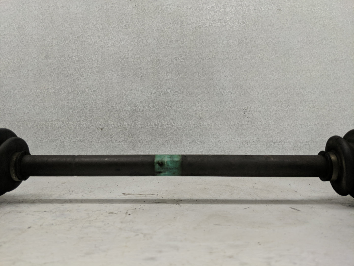 2002-2006 Hyundai Santa Fe Axle Shaft Front Driver Cv C/v - Oemusedautoparts1.com