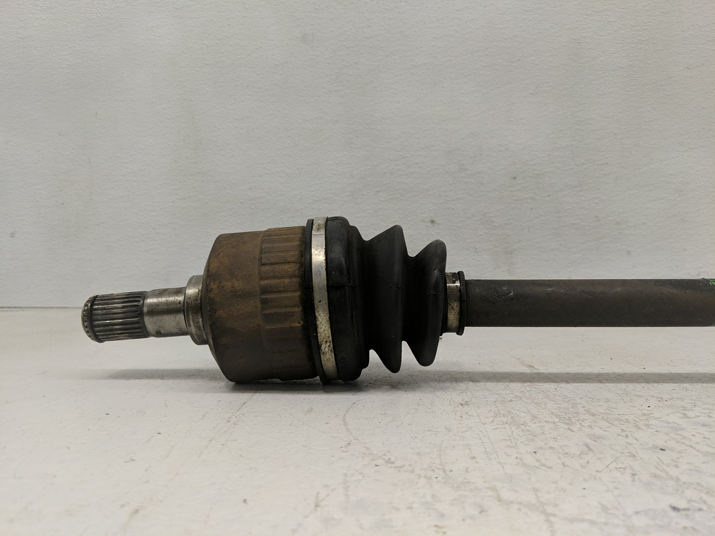 2002-2006 Hyundai Santa Fe Axle Shaft Front Driver Cv C/v - Oemusedautoparts1.com