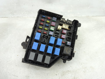 2001-2006 Hyundai Santa Fe Fusebox Fuse Box Panel Relay Module P/N:91213-26002 Fits Fits 2001 2002 2003 2004 2005 2006 OEM Used Auto Parts