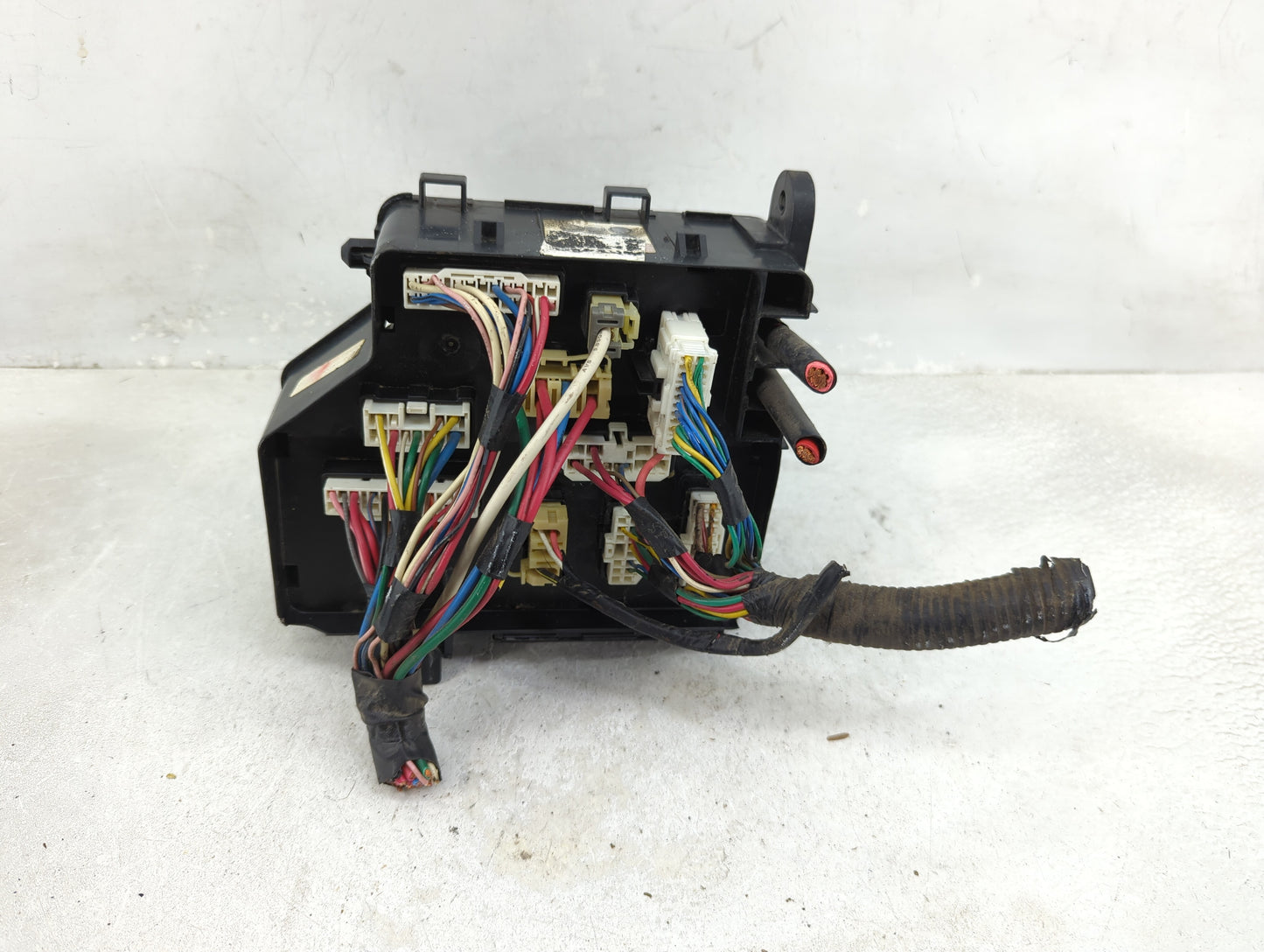 2001-2006 Hyundai Santa Fe Fusebox Fuse Box Panel Relay Module P/N:91213-26002 Fits Fits 2001 2002 2003 2004 2005 2006 OEM U
