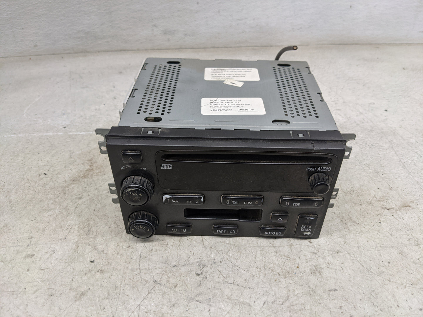 2003 Hyundai Santa Fe Radio AM FM Cd Player Receiver Replacement P/N:96185-26900 12220029 Fits OEM Used Auto Parts - Oemused