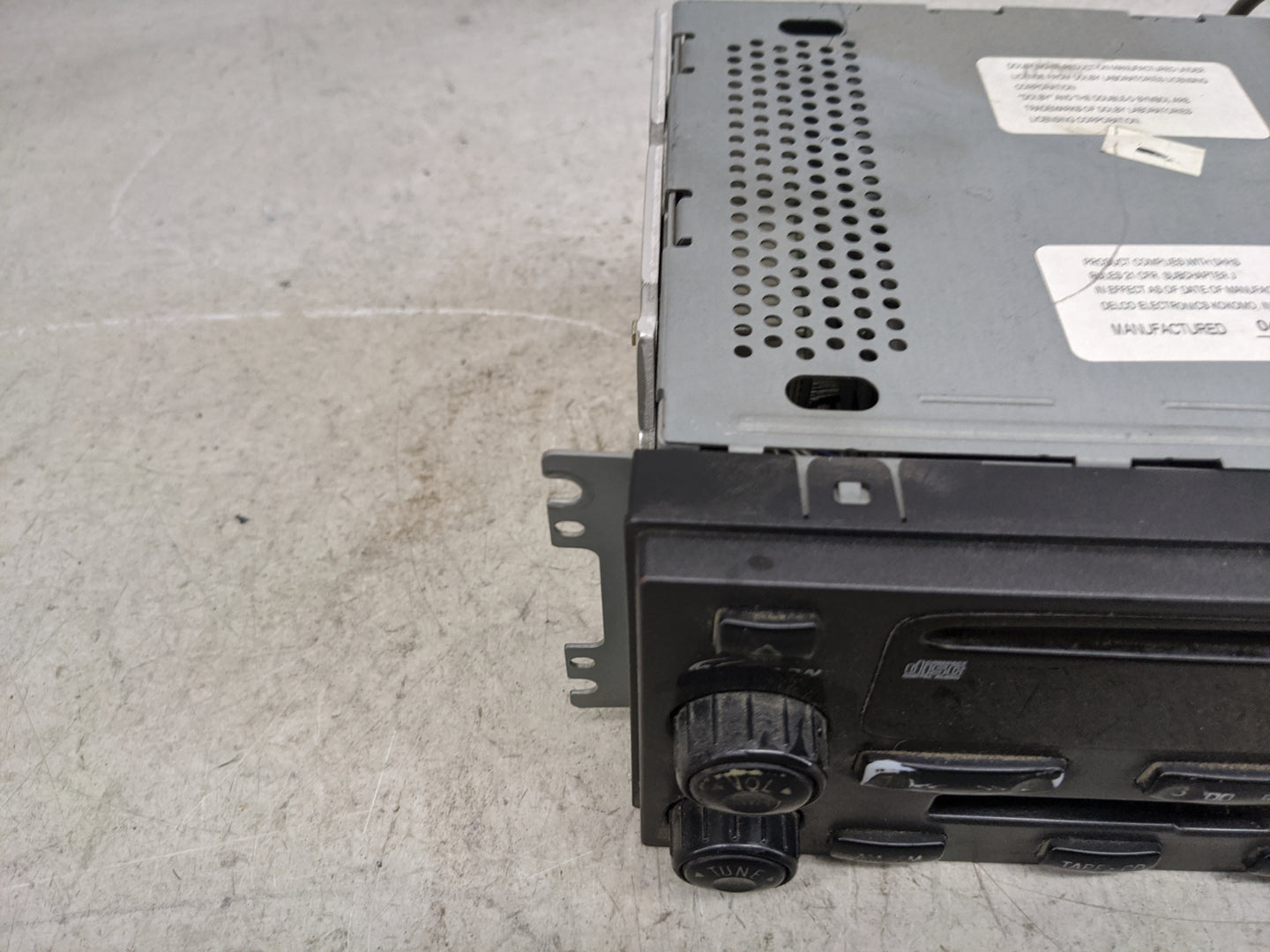 2003 Hyundai Santa Fe Radio AM FM Cd Player Receiver Replacement P/N:96185-26900 12220029 Fits OEM Used Auto Parts - Oemused