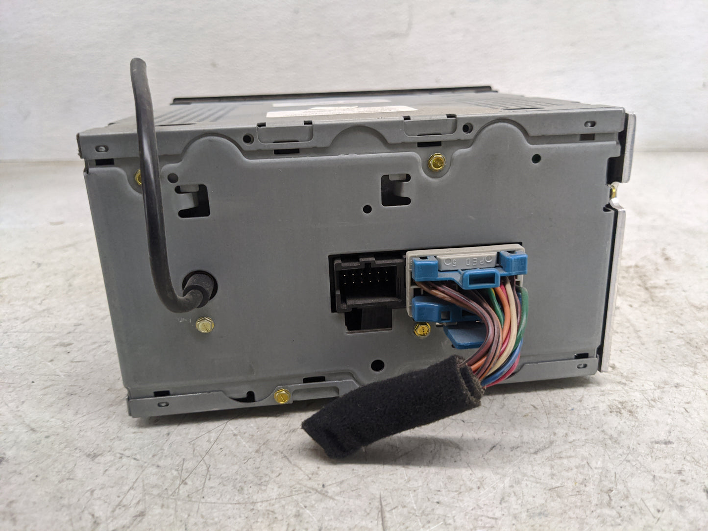 2003 Hyundai Santa Fe Radio AM FM Cd Player Receiver Replacement P/N:96185-26900 12220029 Fits OEM Used Auto Parts - Oemused