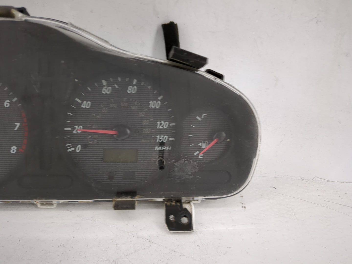 2001-2004 Hyundai Santa Fe Instrument Cluster Speedometer Gauges P/N:94001-26121 2004-62500HC122 Miles: Fits OEM Used Auto P