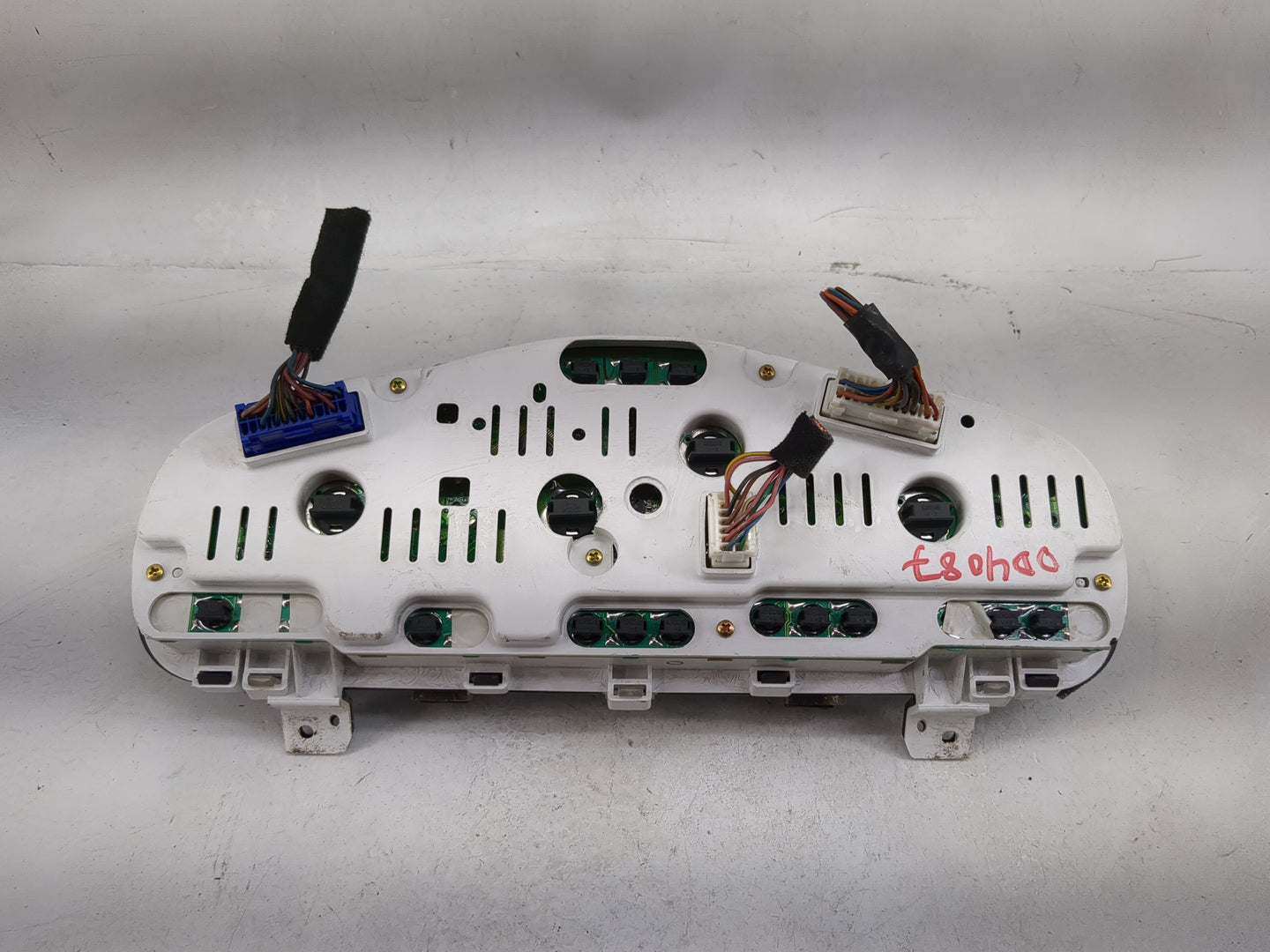 2001-2004 Hyundai Santa Fe Instrument Cluster Speedometer Gauges P/N:94001-26121 2004-62500HC122 Miles: Fits OEM Used Auto P