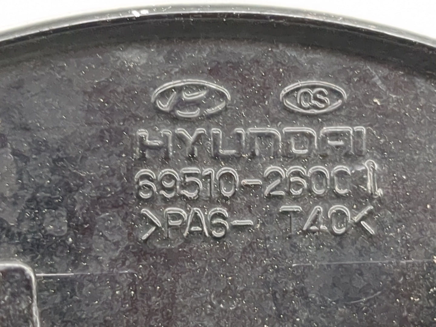2003 Hyundai Santa Fe Fuel Tank Door Lid Gas Tank Black - Oemusedautoparts1.com