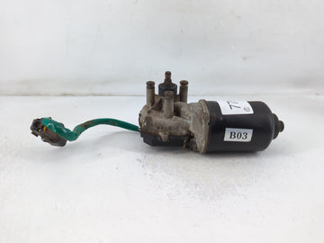 2001-2004 Hyundai Santa Fe Front Windshield Wiper Motor P/N:98110-26200 Fits Fits 2001 2002 2003 2004 OEM Used Auto Parts - 