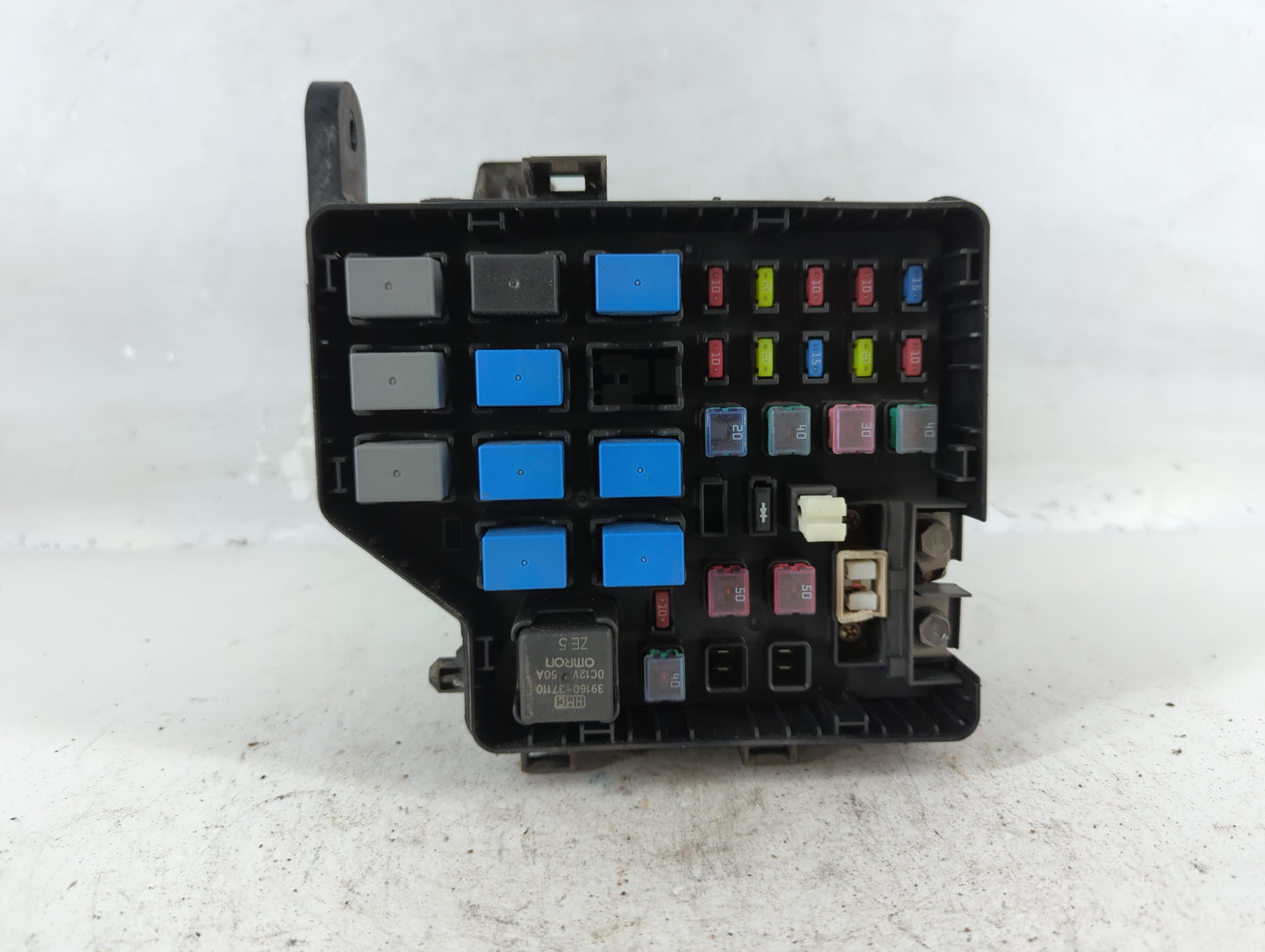 2001-2006 Hyundai Santa Fe Fusebox Fuse Box Panel Relay Module P/N:91213-26002 Fits Fits 2001 2002 2003 2004 2005 2006 OEM U