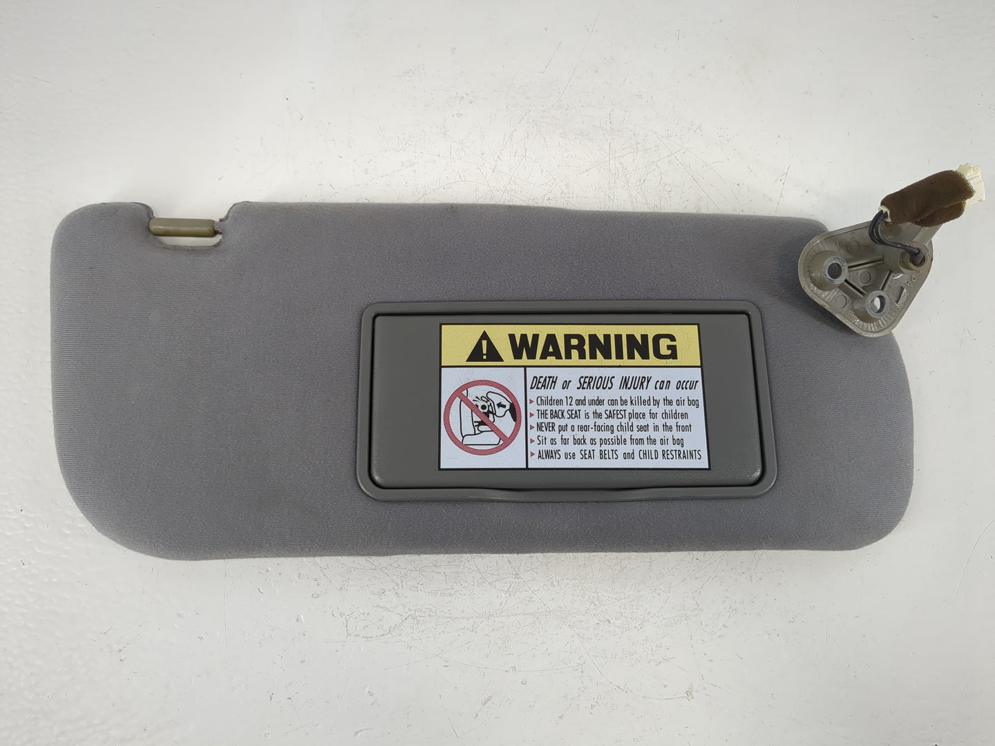 2002-2005 Hyundai Sonata Sun Visor Shade Replacement Passenger Right Mirror Fits Fits 2002 2003 2004 2005 OEM Used Auto Part