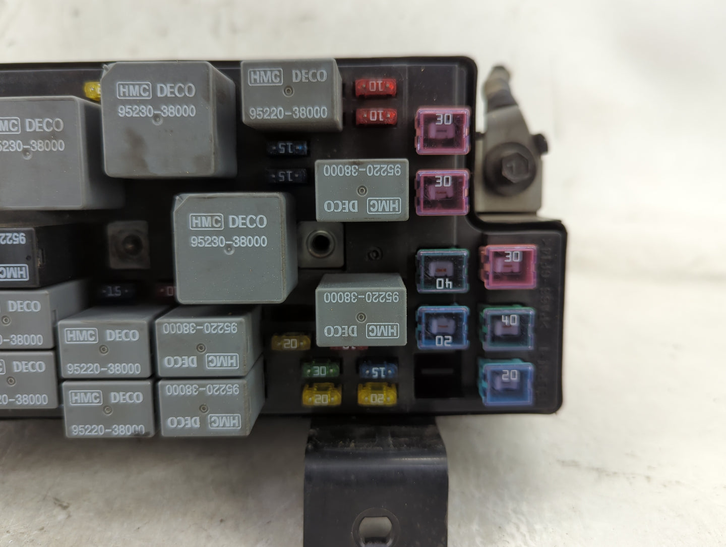 2002-2005 Hyundai Sonata Fusebox Fuse Box Panel Relay Module Fits Fits 2002 2003 2004 2005 OEM Used Auto Parts - Oemusedauto