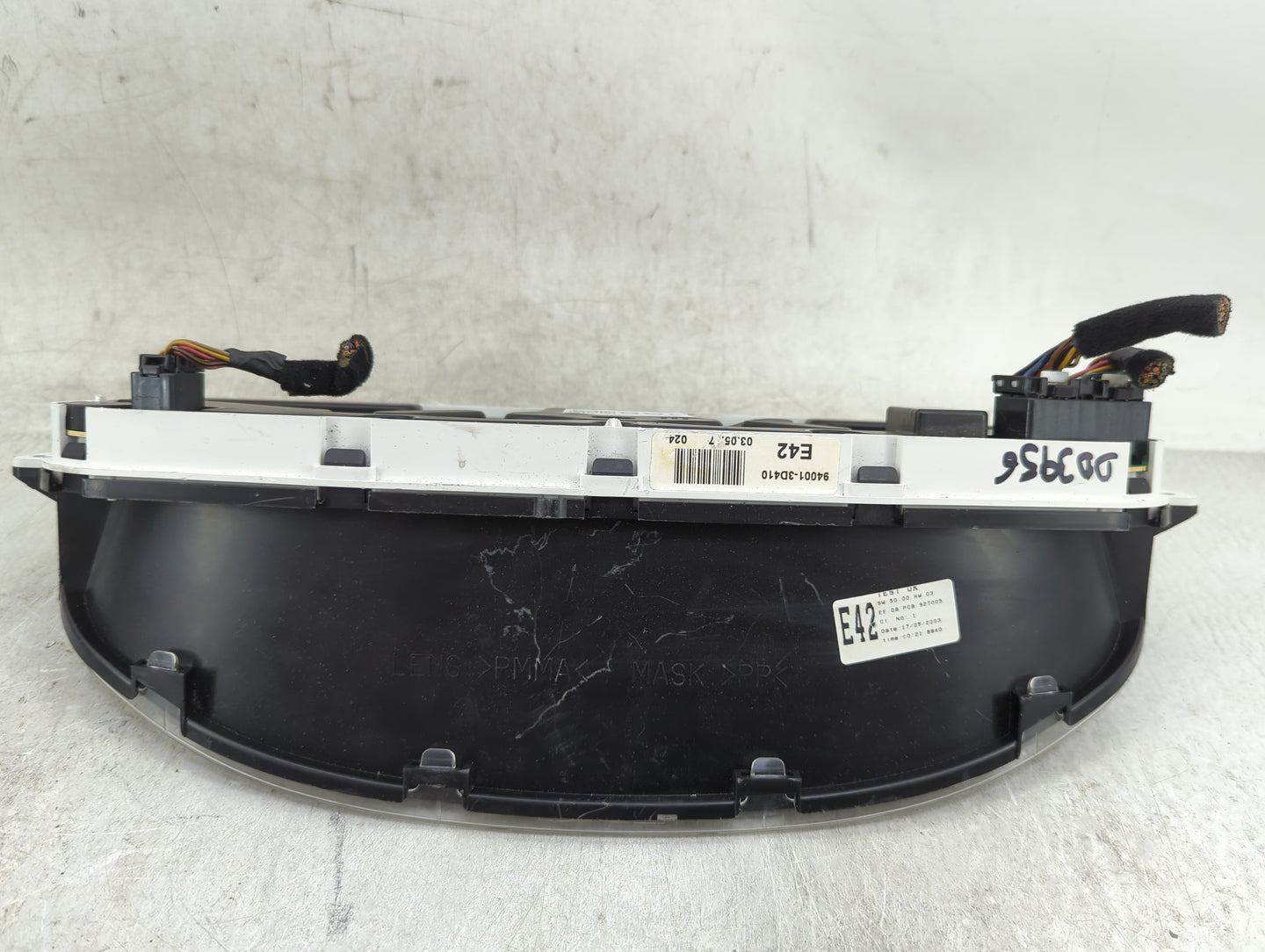 2003-2005 Hyundai Sonata Instrument Cluster Speedometer Gauges Miles: Fits Fits 2003 2004 2005 OEM Used Auto Parts - Oemused