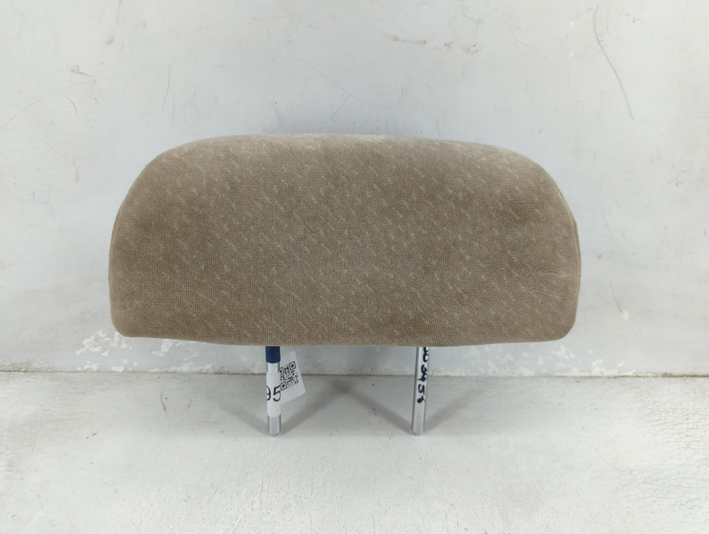 2002-2005 Hyundai Sonata Headrest Head Rest Rear Seat Fits Fits 2002 2003 2004 2005 OEM Used Auto Parts - Oemusedautoparts1.