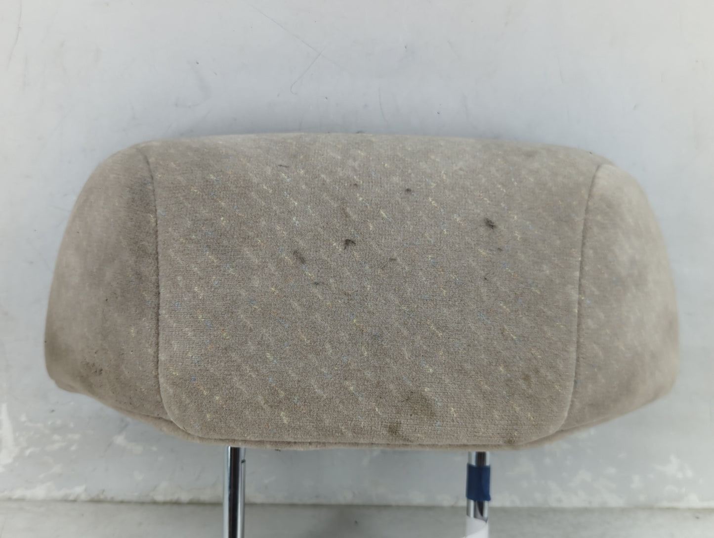 2002-2005 Hyundai Sonata Headrest Head Rest Rear Seat Fits Fits 2002 2003 2004 2005 OEM Used Auto Parts - Oemusedautoparts1.