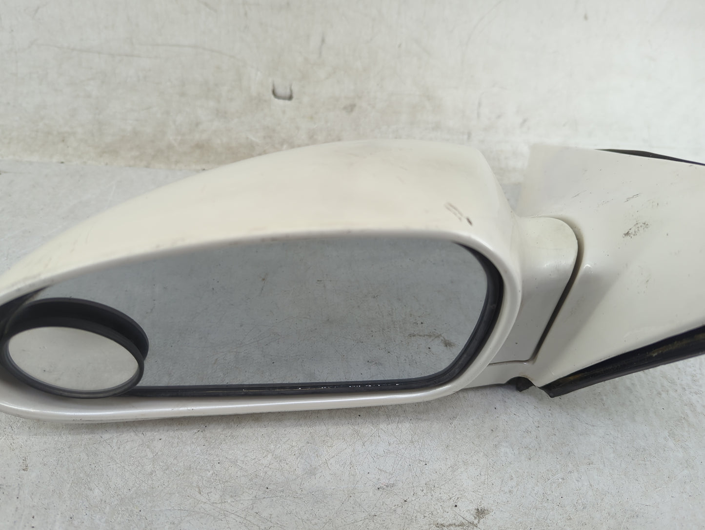 2003 Hyundai Sonata Driver Side View Mirror - Left Door Mirror OEM Used - Oemusedautoparts1.com