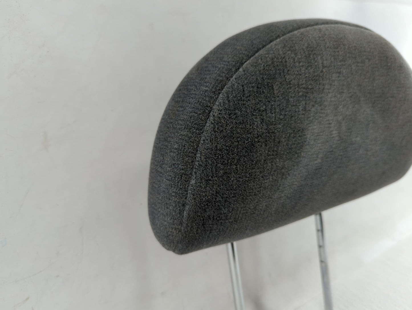 2002-2005 Hyundai Sonata Headrest Head Rest Rear Seat Fits Fits 2002 2003 2004 2005 OEM Used Auto Parts - Oemusedautoparts1.