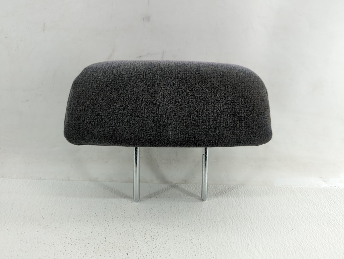 2002-2005 Hyundai Sonata Headrest Head Rest Front Driver Passenger Seat Fits Fits 2002 2003 2004 2005 OEM Used Auto Parts - 