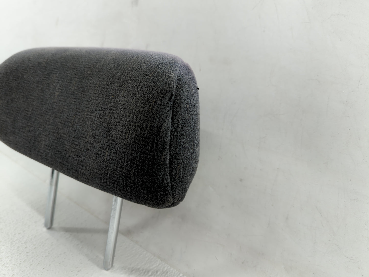 2002-2005 Hyundai Sonata Headrest Head Rest Front Driver Passenger Seat Fits Fits 2002 2003 2004 2005 OEM Used Auto Parts - 