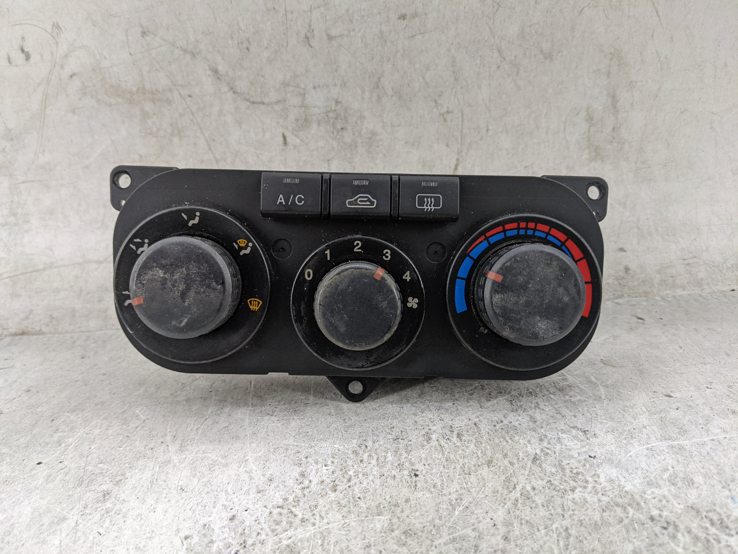 2003 Hyundai Tiburon Climate Control Module Temperature AC/Heater Replacement P/N:97250-2CXXX Fits OEM Used Auto Parts - Oem