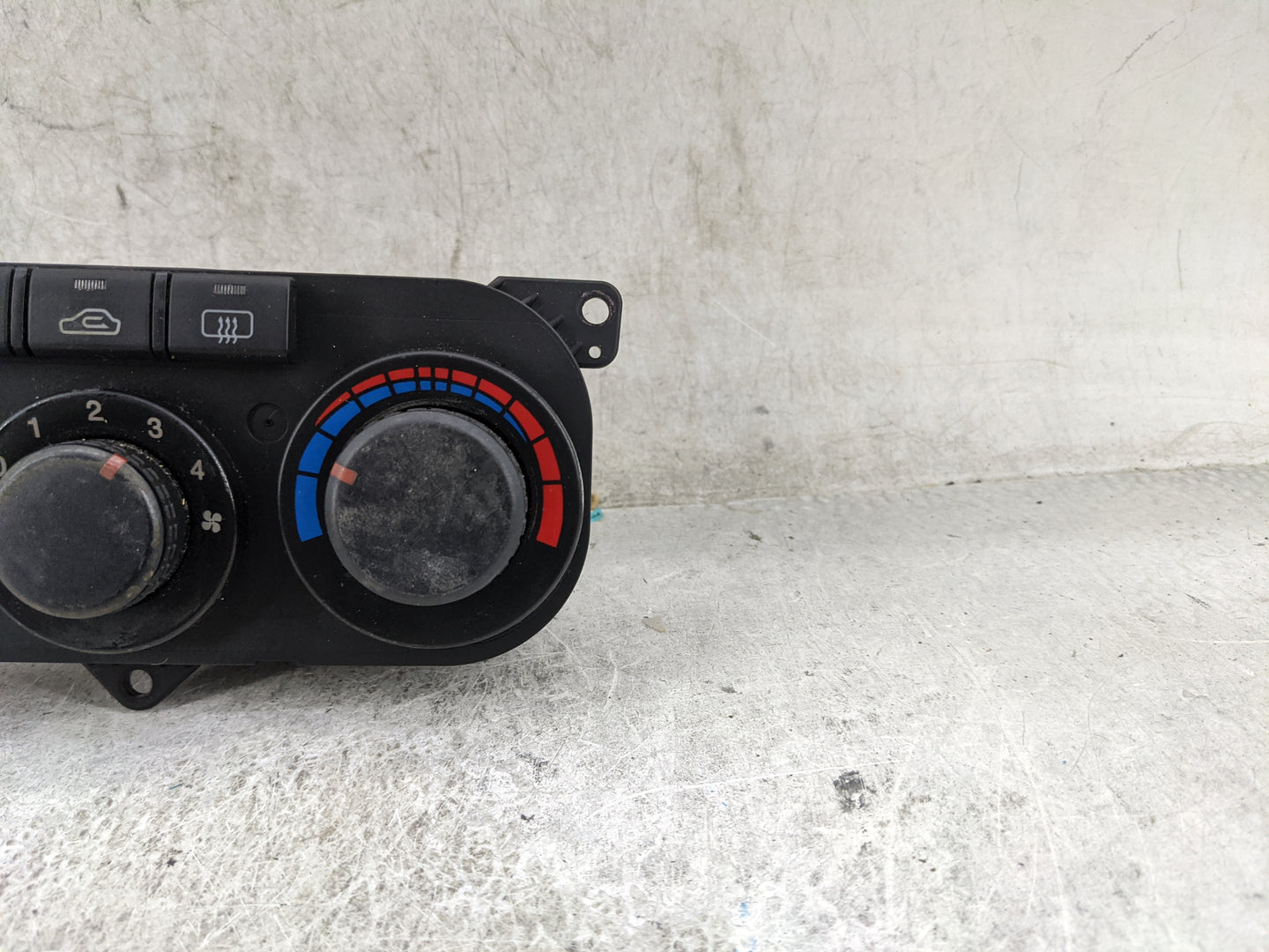 2003 Hyundai Tiburon Climate Control Module Temperature AC/Heater Replacement P/N:97250-2CXXX Fits OEM Used Auto Parts - Oem