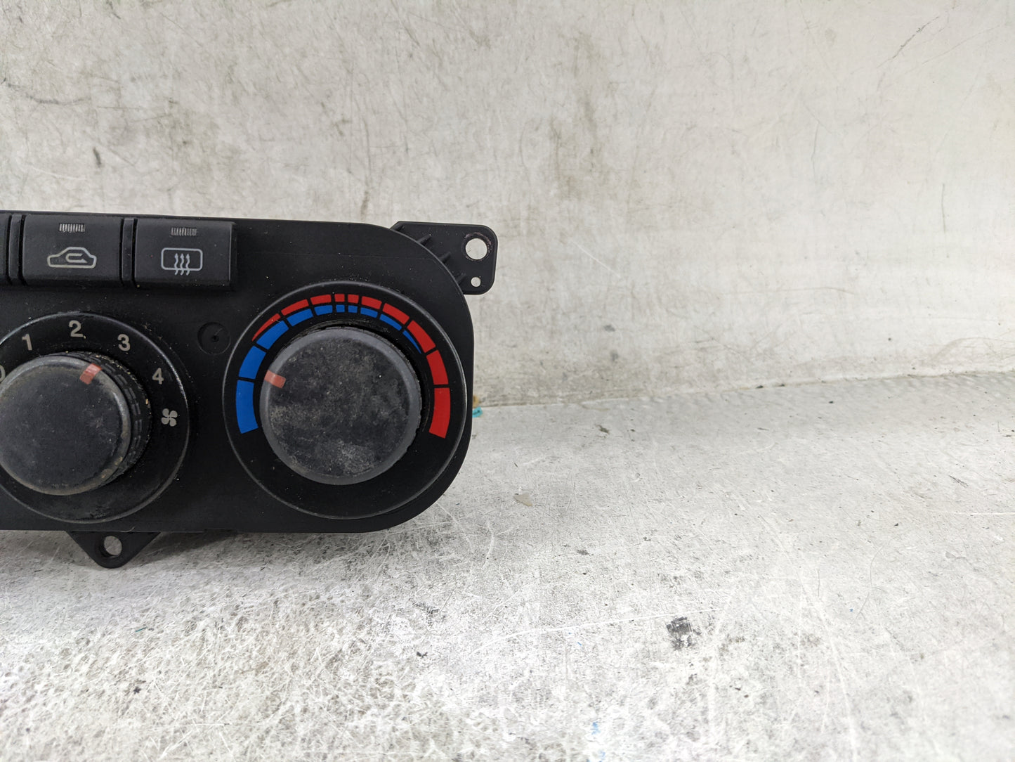 2003 Hyundai Tiburon Climate Control Module Temperature AC/Heater Replacement P/N:97250-2CXXX Fits OEM Used Auto Parts - Oem