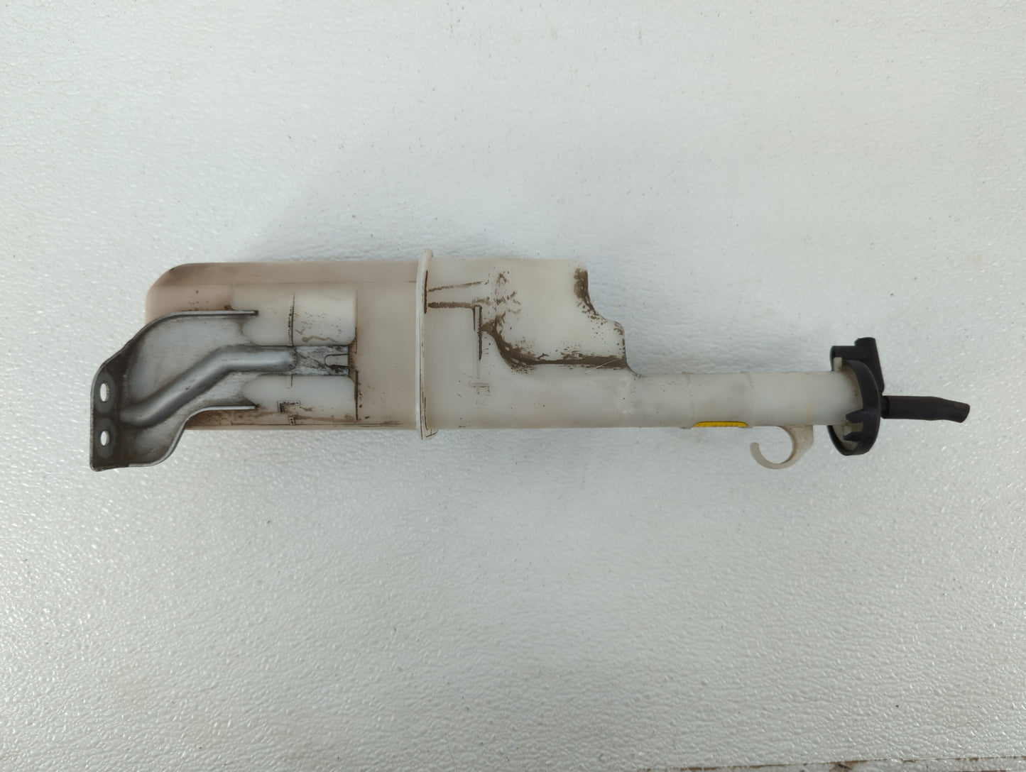 2003-2008 Hyundai Tiburon Radiator Coolant Overflow Expansion Tank Bottle - Oemusedautoparts1.com
