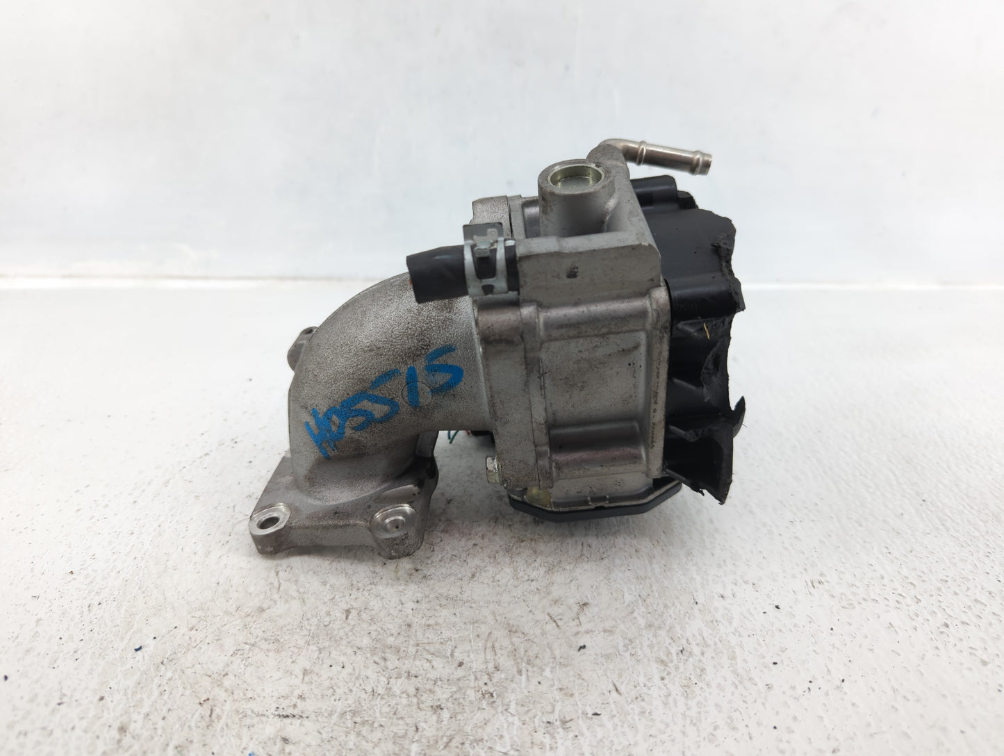 2003-2008 Hyundai Tiburon Throttle Body P/N:3510037320 Fits Fits 2001 2002 2003 2004 2005 2006 2007 2008 OEM Used Auto Parts