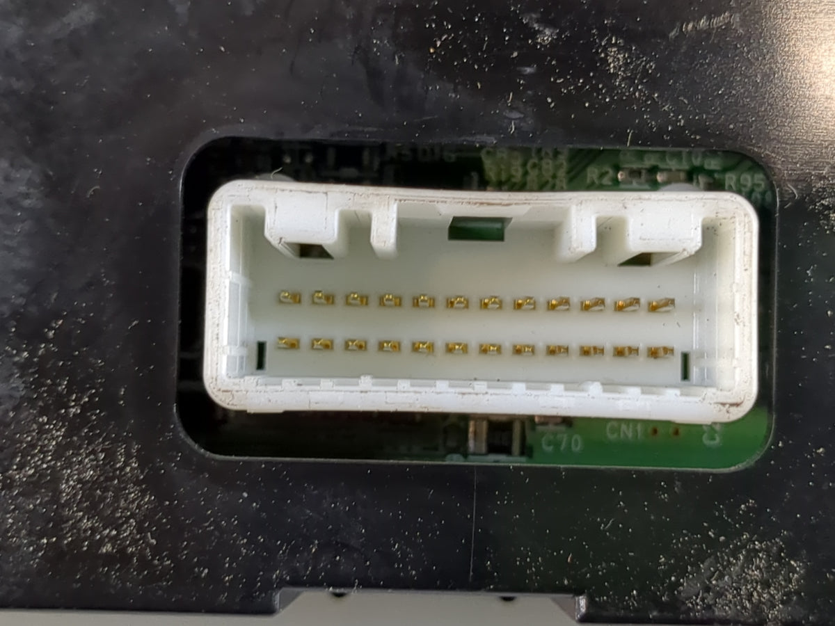 2003-2004 Infiniti Fx35 Information Radio Display Screen - Oemusedautoparts1.com