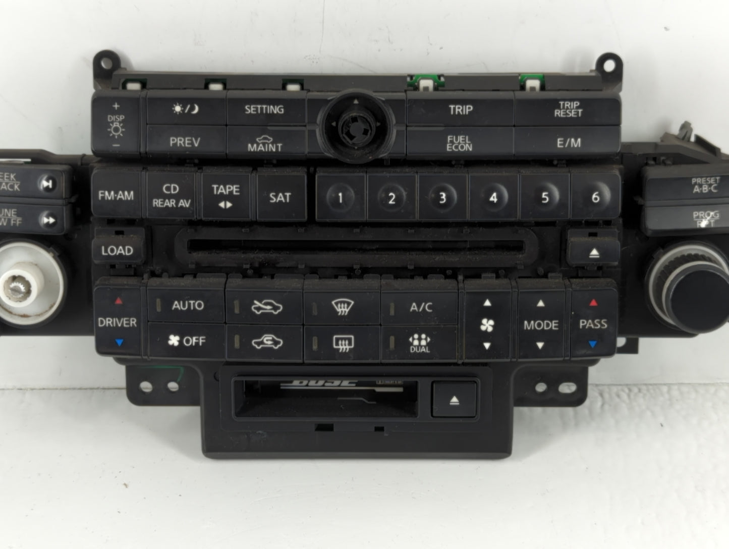 2003 Infiniti Fx35 Climate Control Module Temperature AC/Heater Replacement P/N:T31100A0310000 Fits OEM Used Auto Parts - Oe