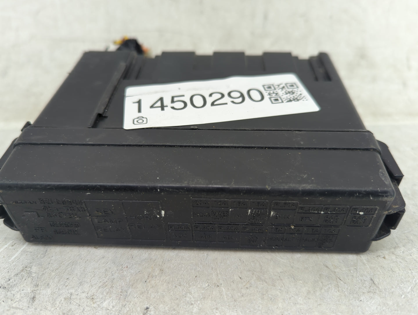 2003 Infiniti G35 Fusebox Fuse Box Panel Relay Module P/N:PP--T25=P5 Fits OEM Used Auto Parts - Oemusedautoparts1.com