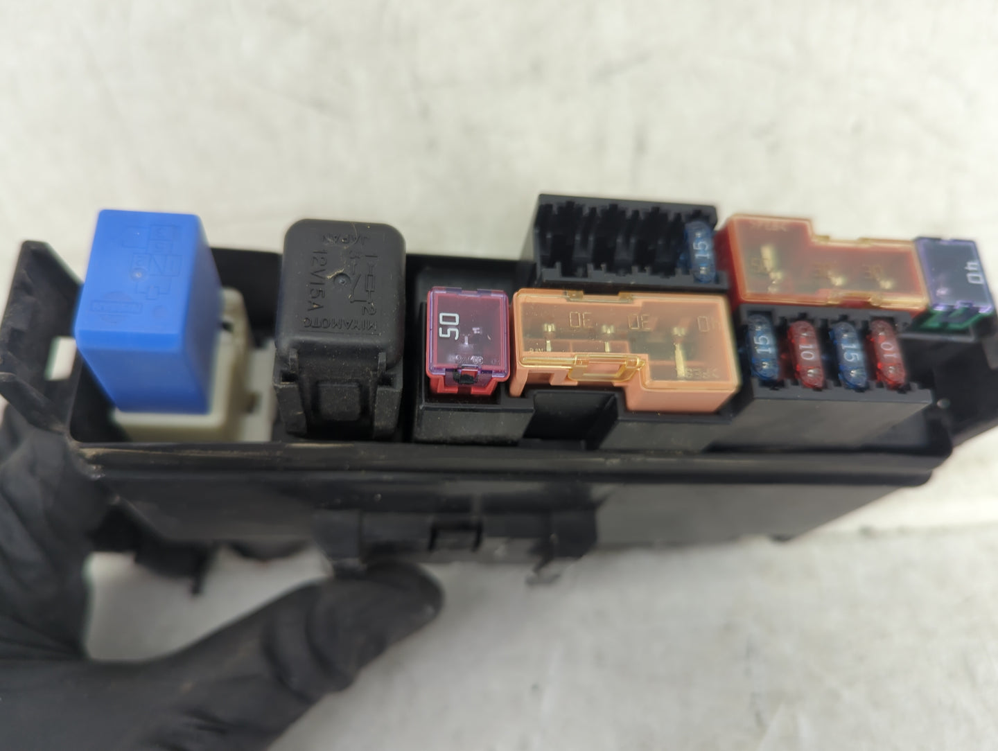 2003 Infiniti G35 Fusebox Fuse Box Panel Relay Module P/N:PP--T25=P5 Fits OEM Used Auto Parts - Oemusedautoparts1.com