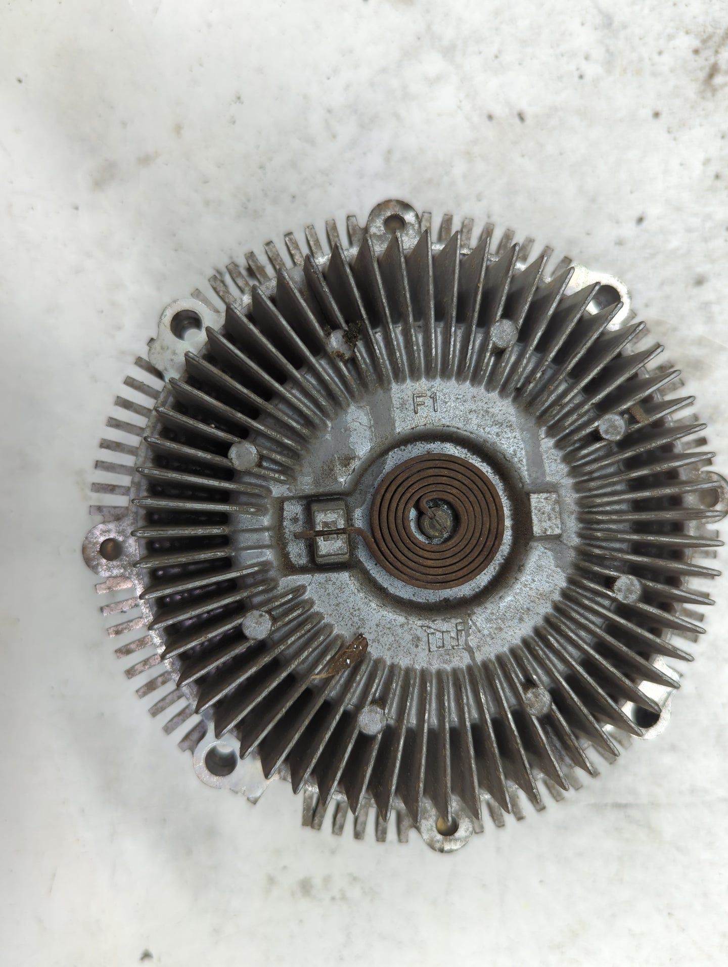 2003-2004 Infiniti G35 Radiator Cooling Fan Clutch - Oemusedautoparts1.com